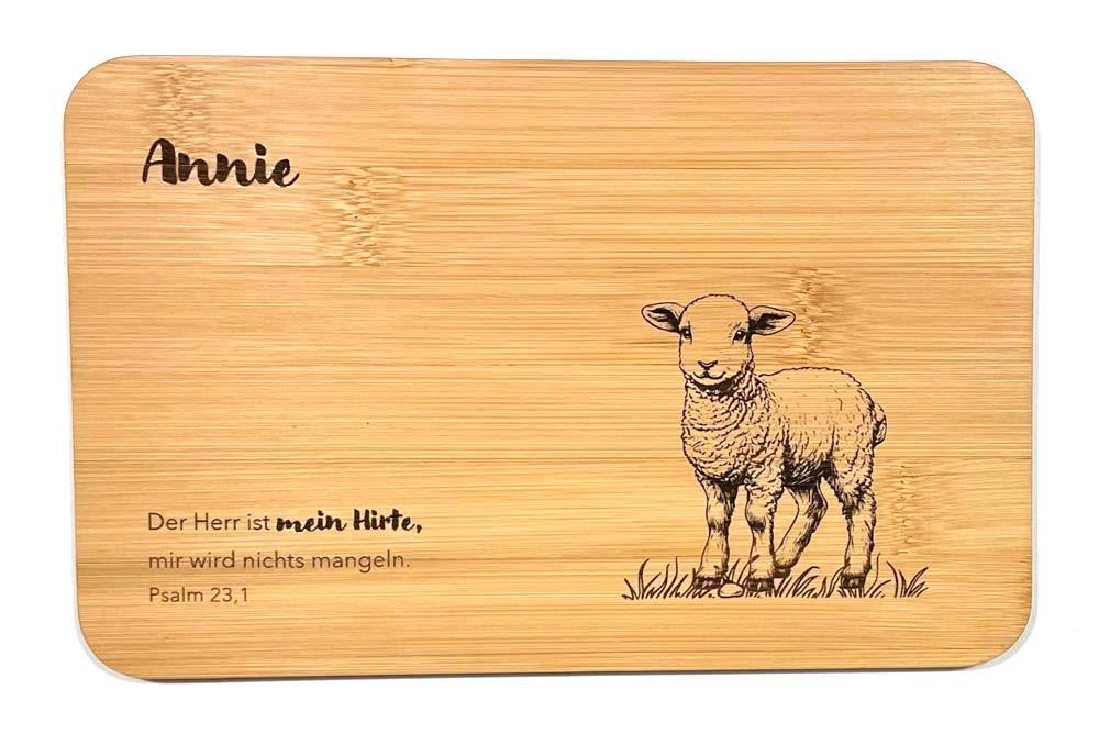 Frühstücksbrettchen "Schaf", Akazienholz, mit Namen
